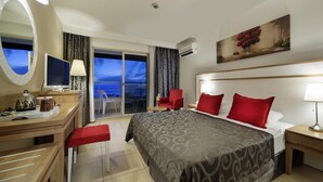 Minibar, in-room safe, desk, free WiFi - Galeri Resort Hotel (Alanya)