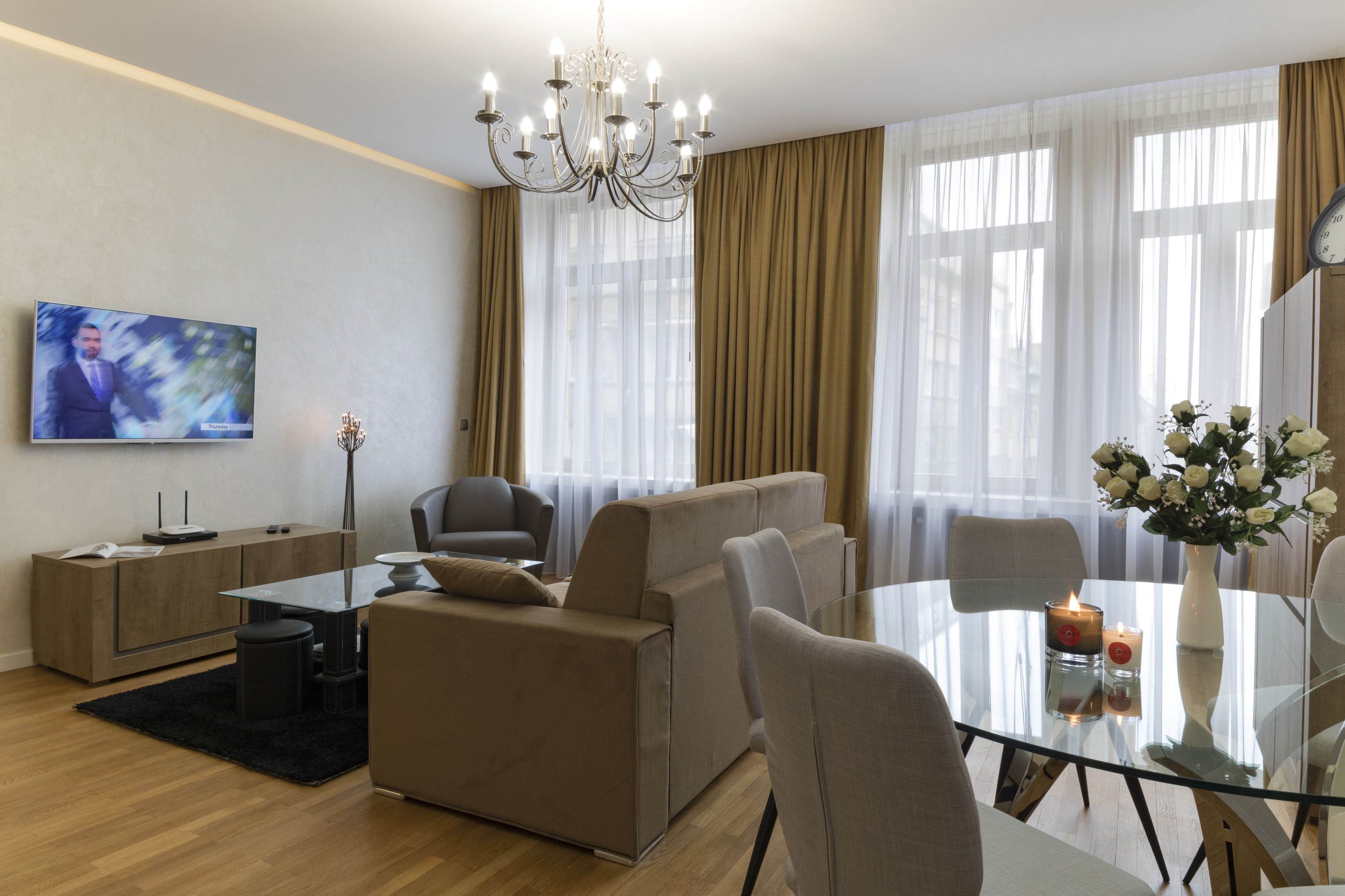 ดีไซน์อพาร์ทเมนท์, 1 ห้องนอน | ห้องนั่งเล่น | ทีวีจอแบน, เครื่องเล่นดีวีดี