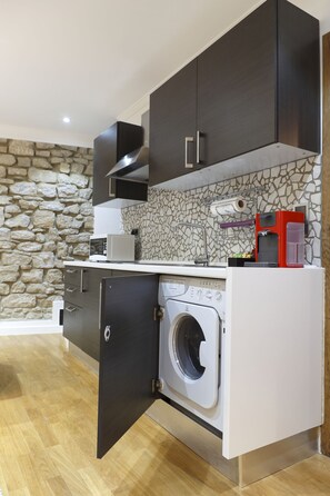 Private kitchen - The Queen Luxury Apartments - Villa Liberty (Luxembourg City)