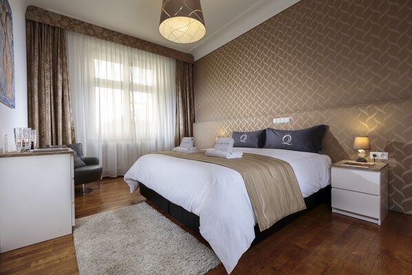 Appartement Deluxe, 2 chambres | 2 chambres, literie de qualité supérieure, décoration personnalisée