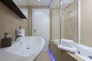 Bathroom - The Queen Luxury Apartments - Villa Gemma (Luxembourg City)