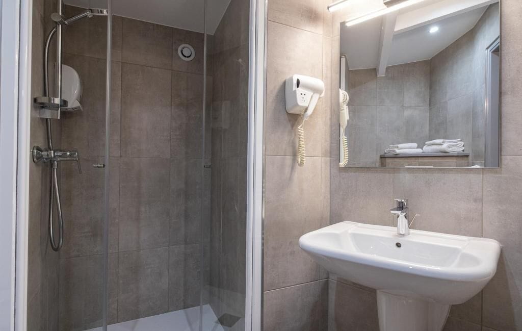 room, connecting rooms | bathroom | shower, hair dryer, towels, soap