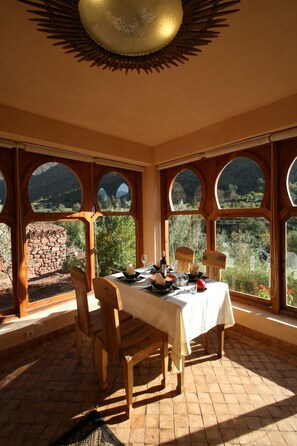 Free daily continental breakfast  - Kasbah Africa (Ouirgane)