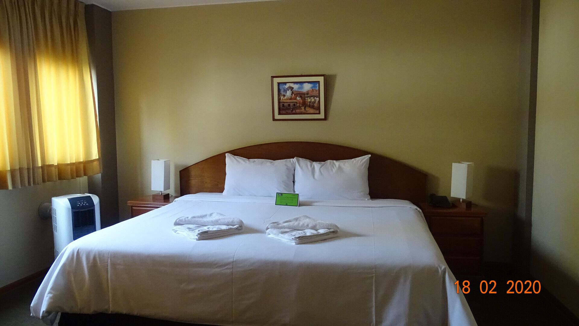 Caja de seguridad en la habitación, wifi gratis y ropa de cama 