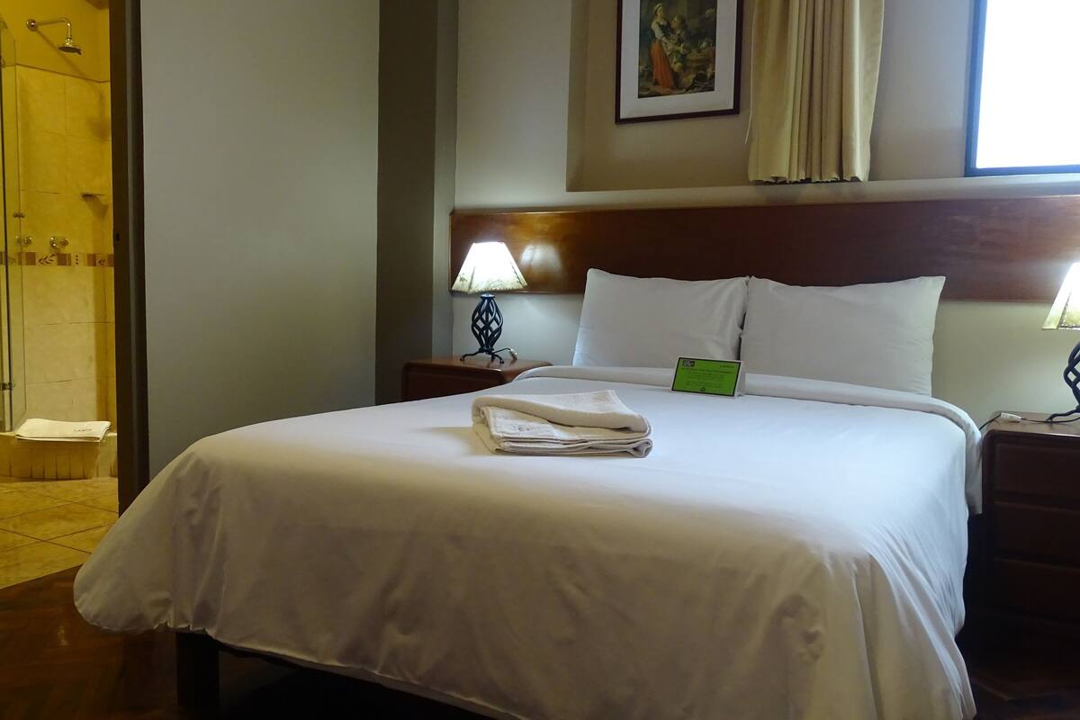 In-room safe, free WiFi, bed sheets