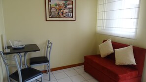 Economy Double Room (Piso 7) - Suites Larco 656 (Lima)