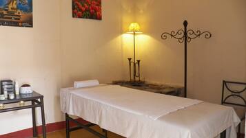 Couples treatment room(s), body treatments, hot stone massages