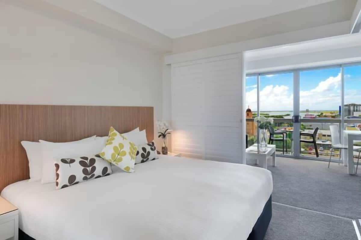 1 bedroom, laptop workspace, free WiFi, bed sheets
