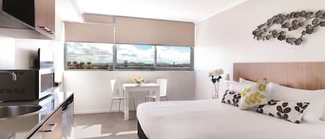 1 bedroom, laptop workspace, free WiFi, bed sheets