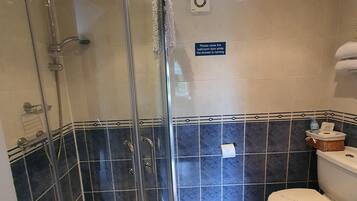 Standard Double Room, Ensuite | Bathroom