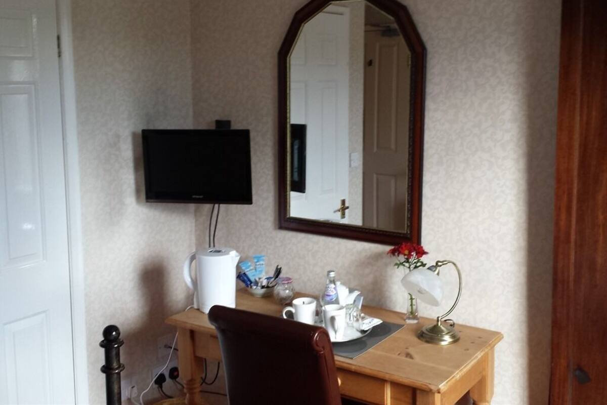 Standard Double Room, Ensuite