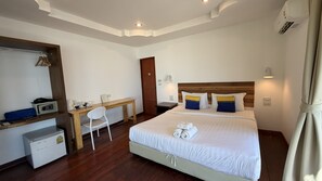 Beach Front Bungalow | Minibar, in-room safe - Morning Star Resort (Ko Pha-ngan)
