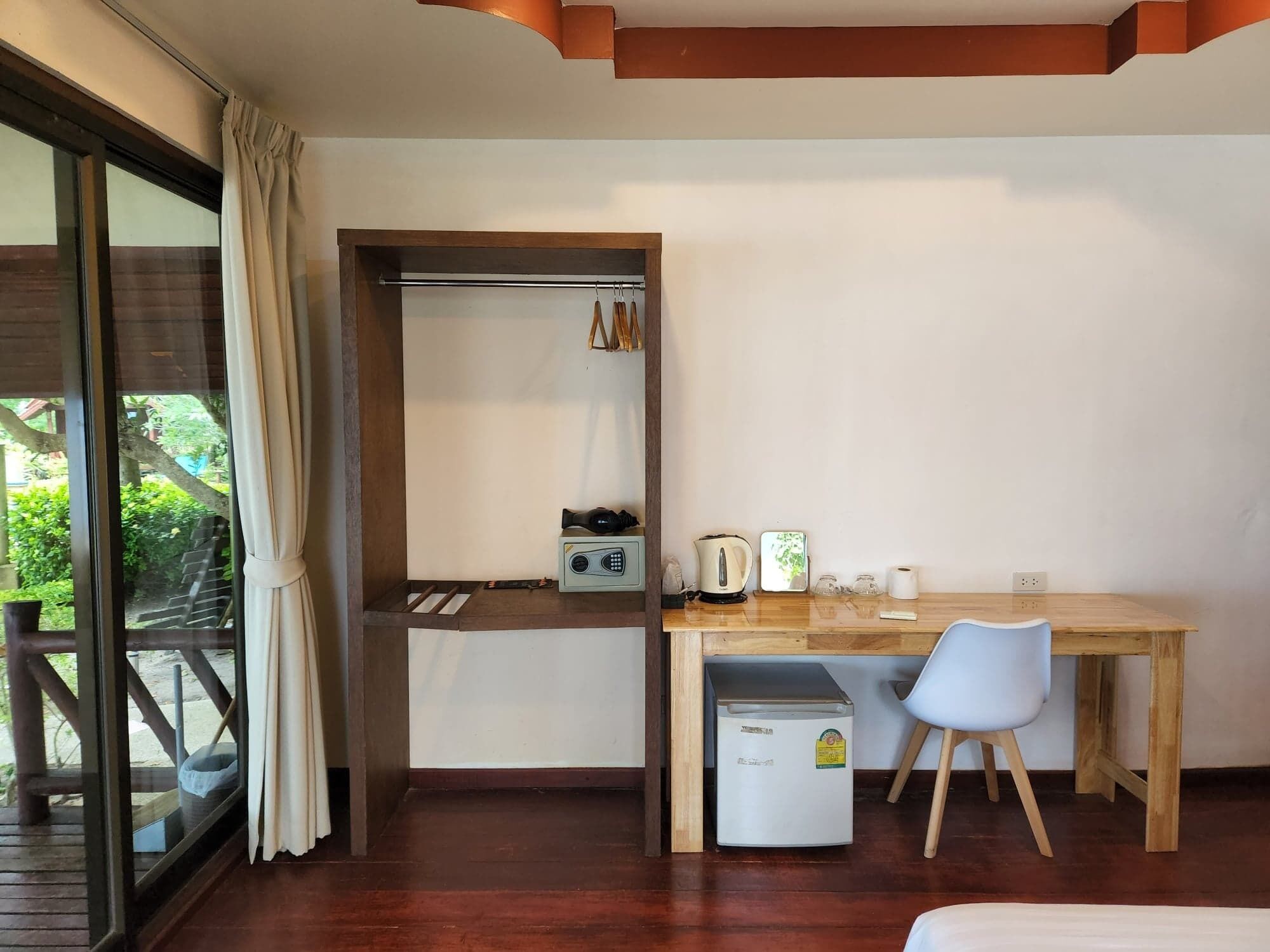 beach front bungalow | 1 bedroom, minibar, in-room safe