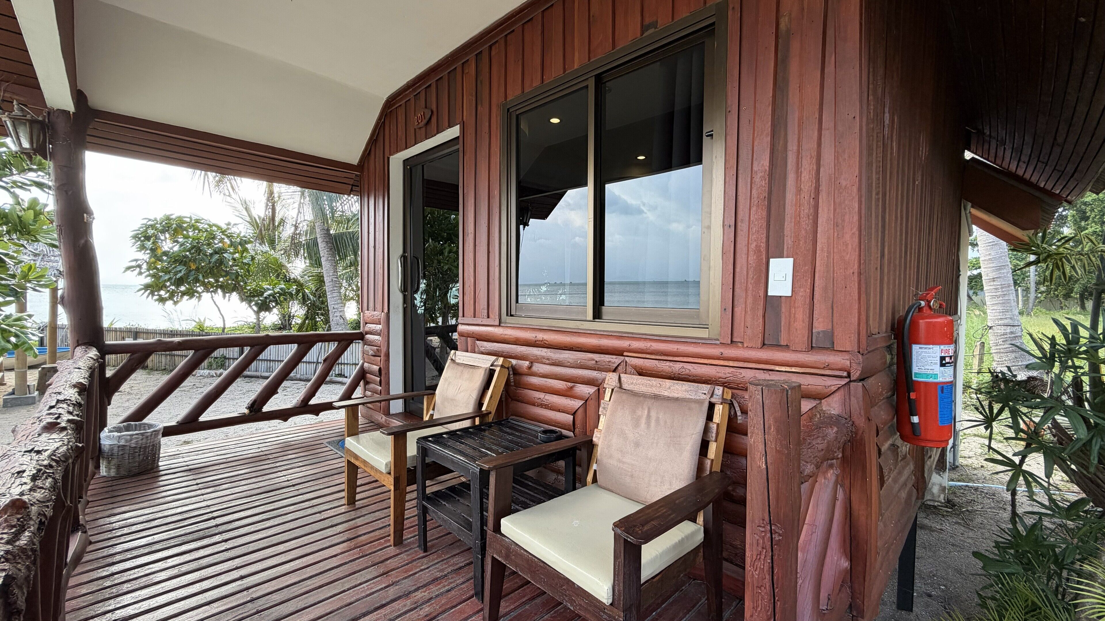 Standard Room | Minibar, in-room safe