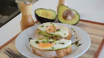 Desayuno completo todos los días (con cargo)