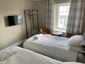 Twin Room, Private Bathroom | 1 bedroom