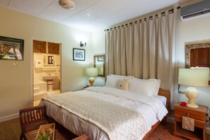 Double Room, Terrace | In-room safe, individually decorated, individually furnished, desk - Oceane Self Catering (La Digue)