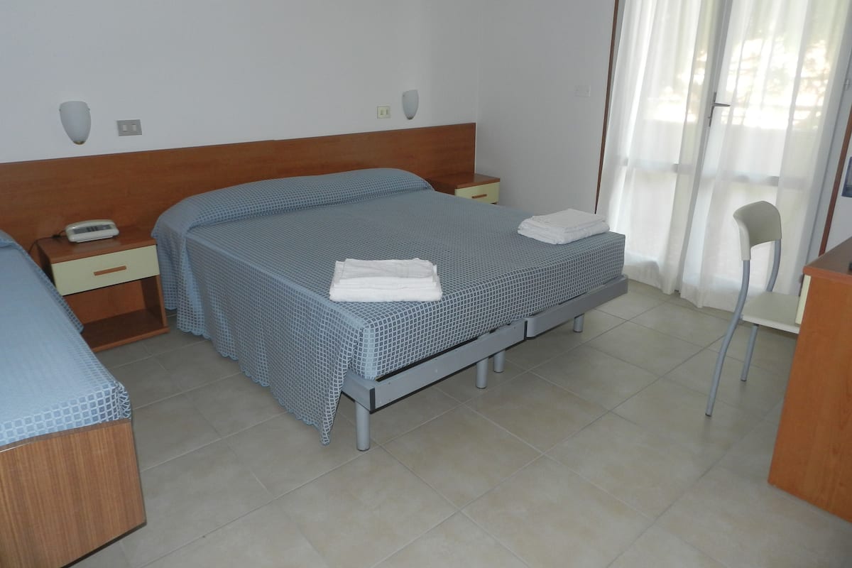 Habitación triple | Caja de seguridad en la habitación