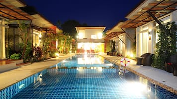 Outdoor pool, pool loungers