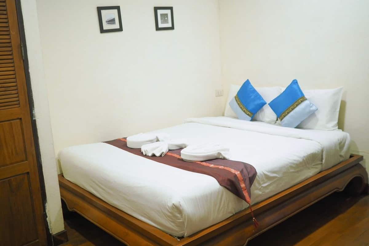 Standard Single Room | Free WiFi