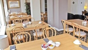 Unclassified image, 5 of 21, button - North Ocean Hotel (Blackpool)