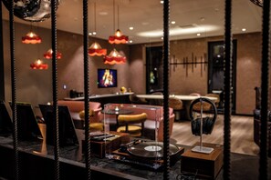 Bar (en el alojamiento)