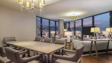 Presidential-sviitti, useita sänkyjä, keittotila (Ajara) | Näkymä puistoon