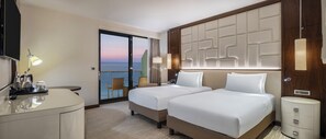 Water view - Hilton Batumi (Batumi)