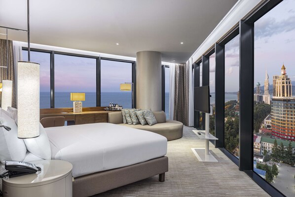 Junior Suite, 1 King Bed, Sea View (Panoramic)