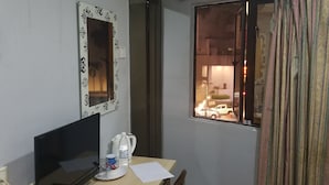 Standard Single Room | Room amenity - Hotel Ambassador Bukit Bintang (Kuala Lumpur)