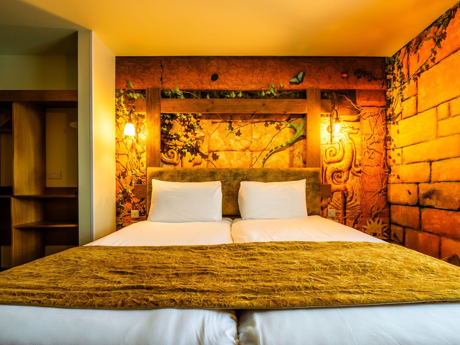 azteca accessible themed family room | 1 bedroom, in-room safe, desk, laptop workspace