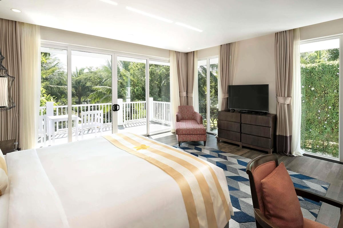 1 bedroom, minibar, in-room safe, desk