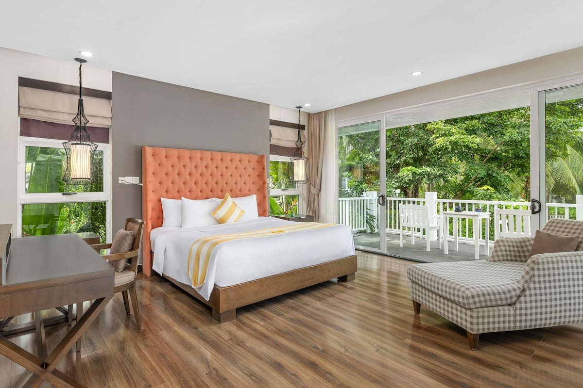 1 bedroom, minibar, in-room safe, desk