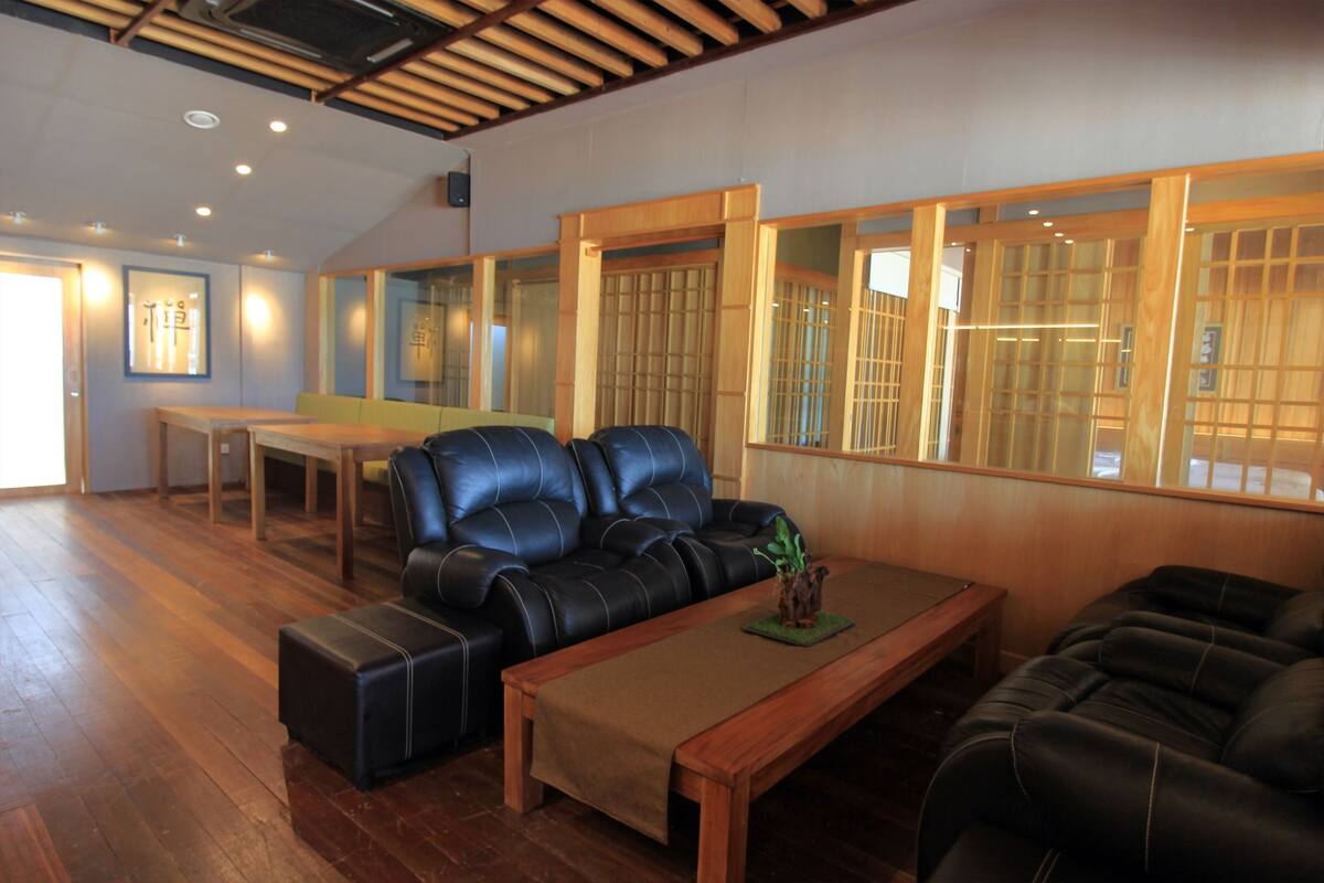 thai massages, massages on the beach