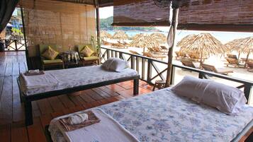 Zweedse massages, Thaise massages, massage op het strand