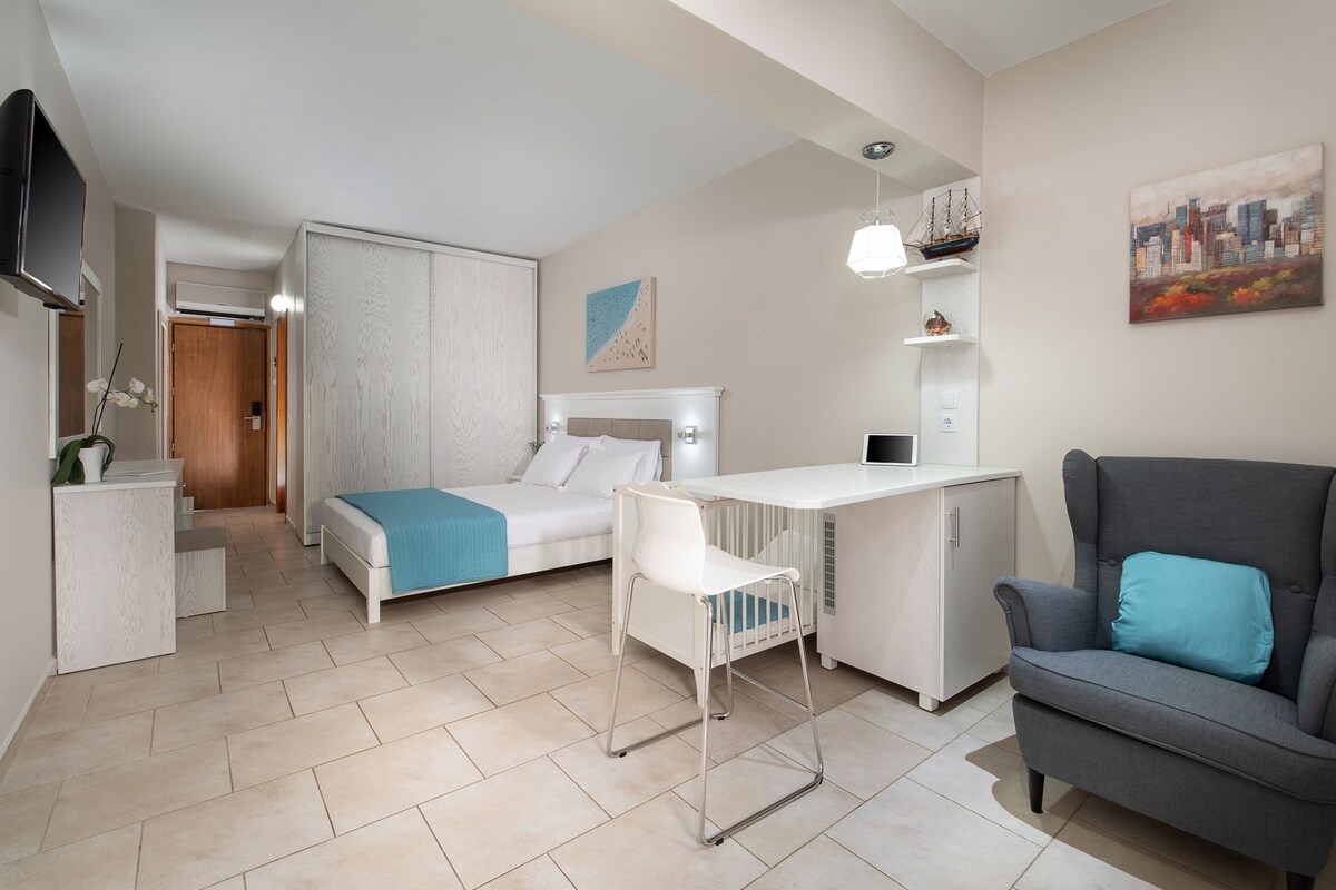 Habitación triple Confort | Wifi gratis y ropa de cama