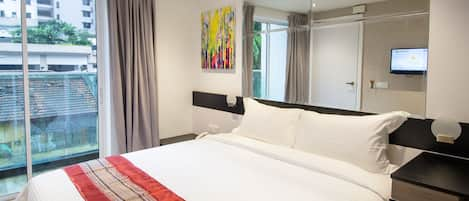 Double Room, Balcony | Minibar, desk, iron/ironing board, free WiFi