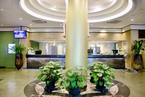 Terrace/patio - Golden Beach Hotel Pattaya (Pattaya)