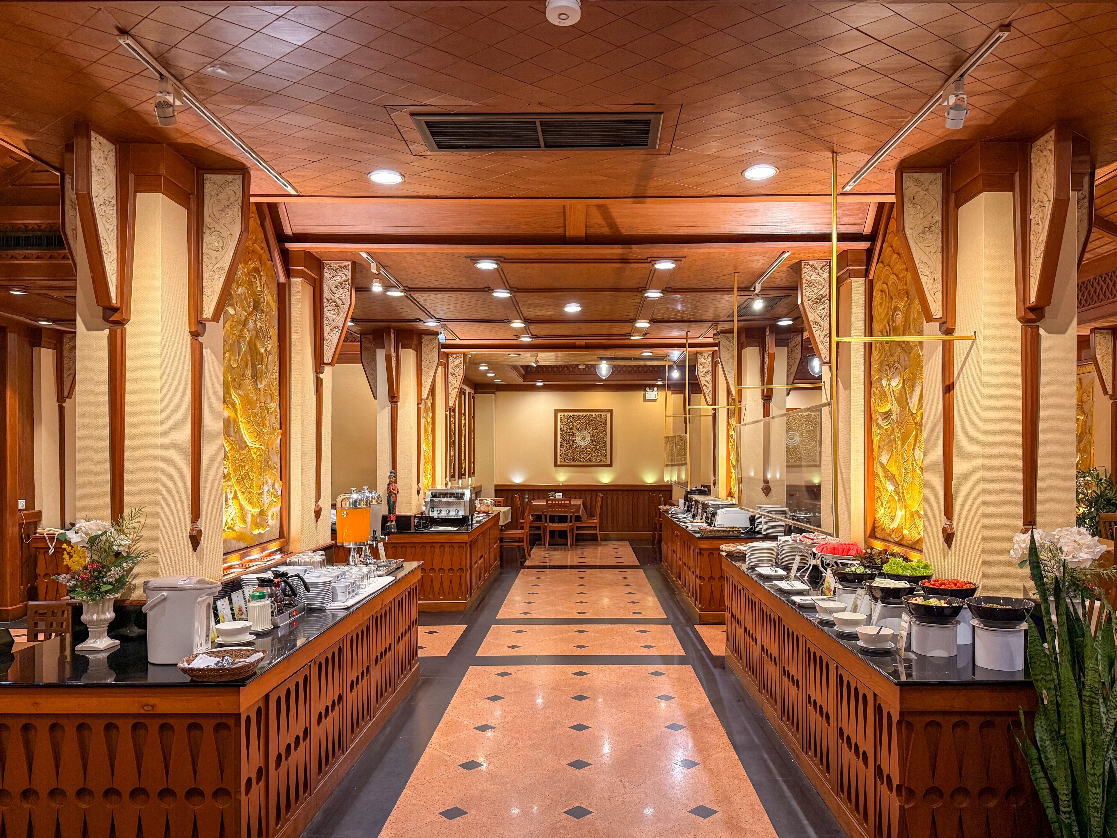 Café da manhã com buffet todos os dias mediante uma taxa