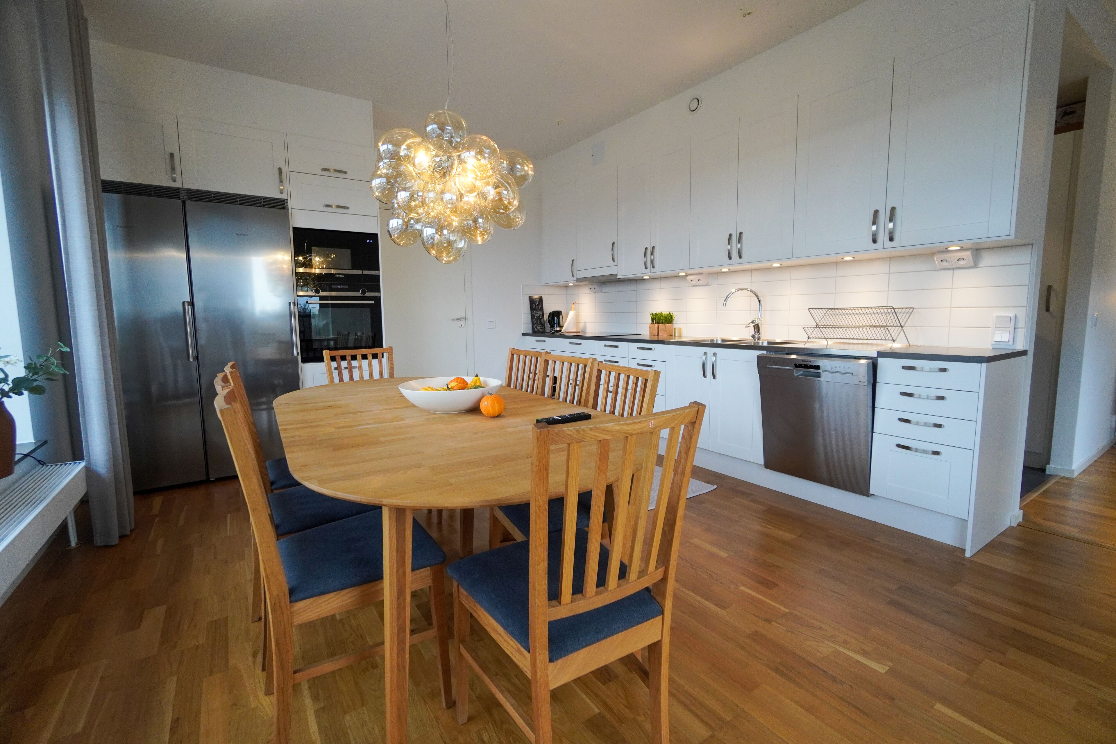 business apartment | in-room dining