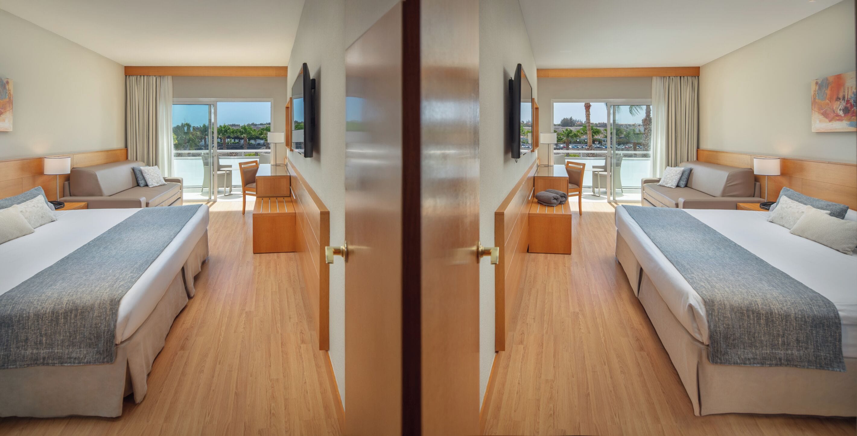 Premium bedding, in-room safe, desk, blackout drapes