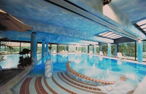 Outdoor pool - Hotel Belvedere (Montecatini Terme)