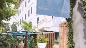Exterior detail - Hotel Belvedere (Montecatini Terme)