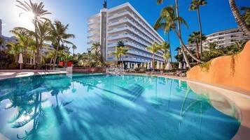 2 ๊ฐ์ ์ผ์ธ ์์์ฅ, ์์์ฅ ํ๋ผ์, ์ผ๊ด์ ์์