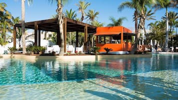 2 bars/lounges, poolside bar
