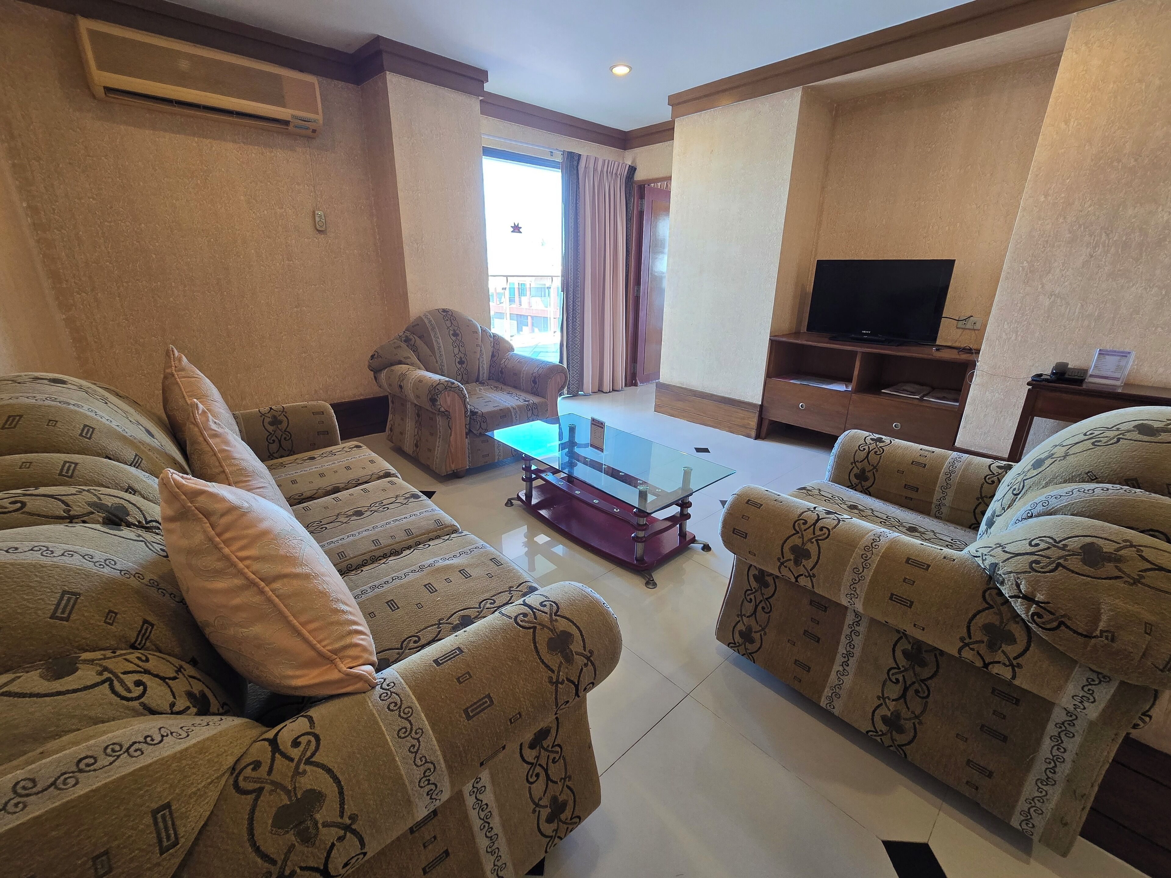 Photo - Mike Beach Resort