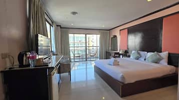 Quarto superior | Wi-Fi de cortesia, roupa de cama