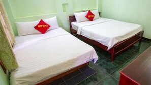 Quadruple Room | Minibar, blackout curtains, free WiFi