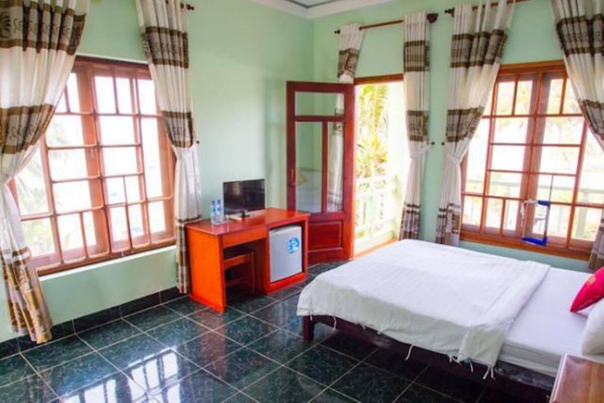 Double Room | Minibar, blackout curtains, free WiFi