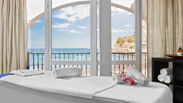 Lichaamsbehandelingen, gezichtsbehandelingen, manicures en pedicures